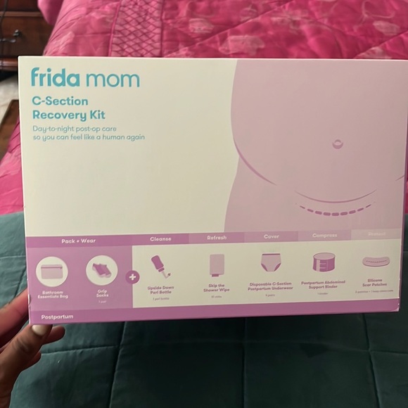 Brand New Fridamom C-section Recovery Kit - Picture 1 of 5